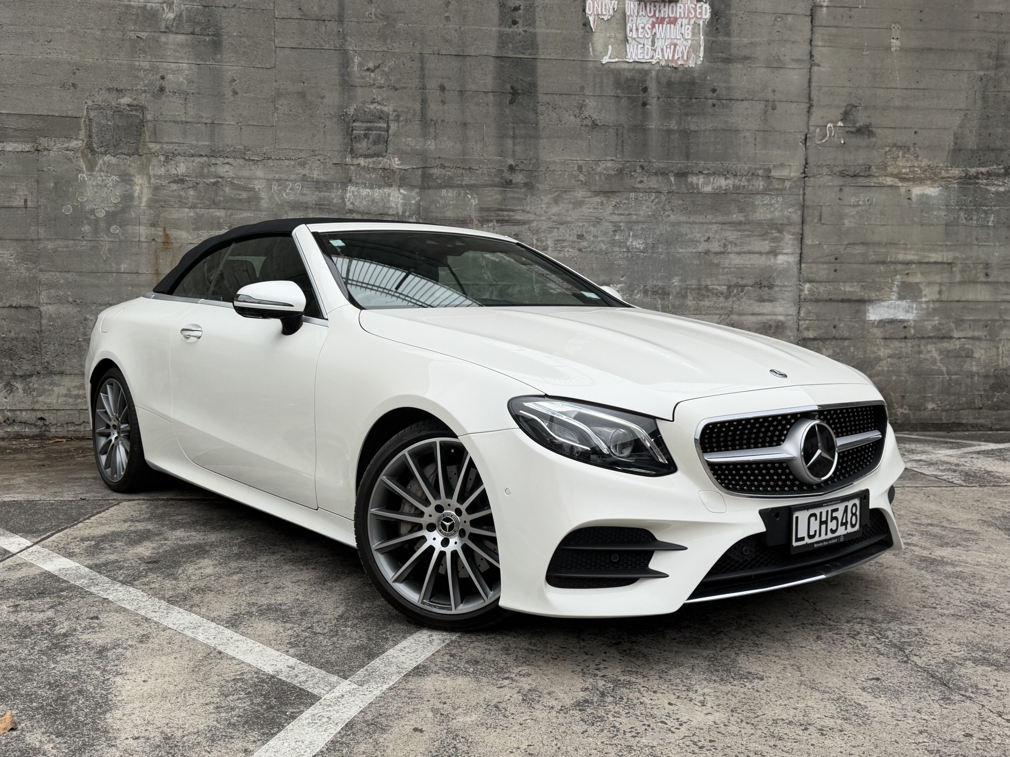 2017 Mercedes-Benz E 300 | E300 2.0PT/9AT | 29743 | 2