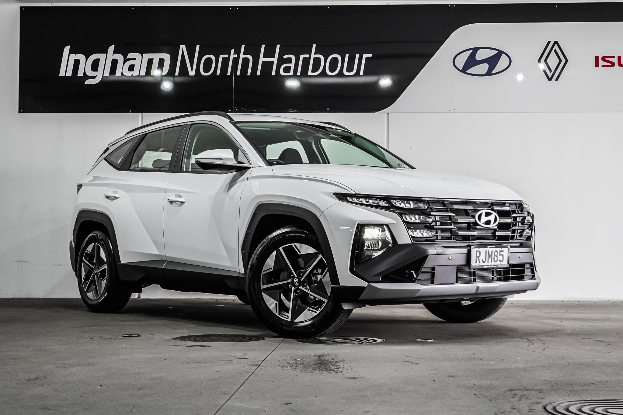 2025 Hyundai Tucson | 2.0I ACTIVE 6AT | 28303 | 1