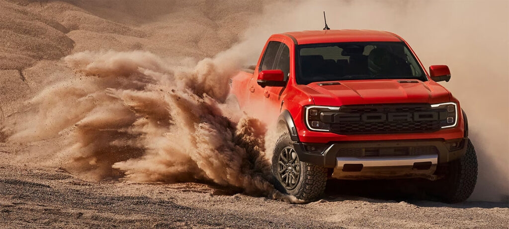 Raptor orange in action on the sand dunes