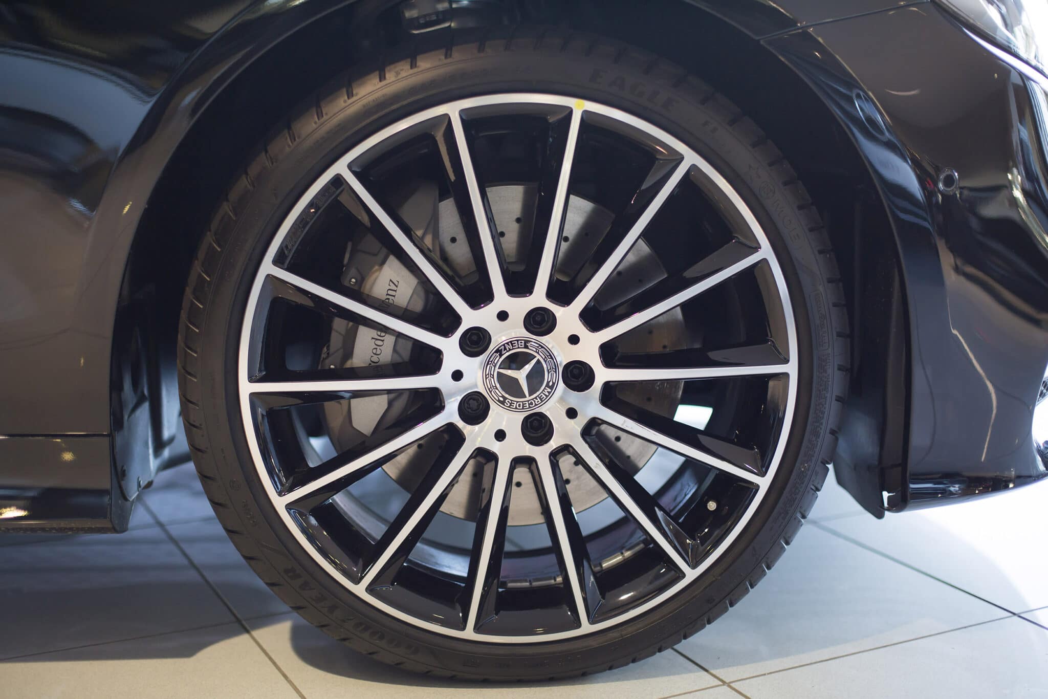 MercedesBenz Tyre and Wheel Services