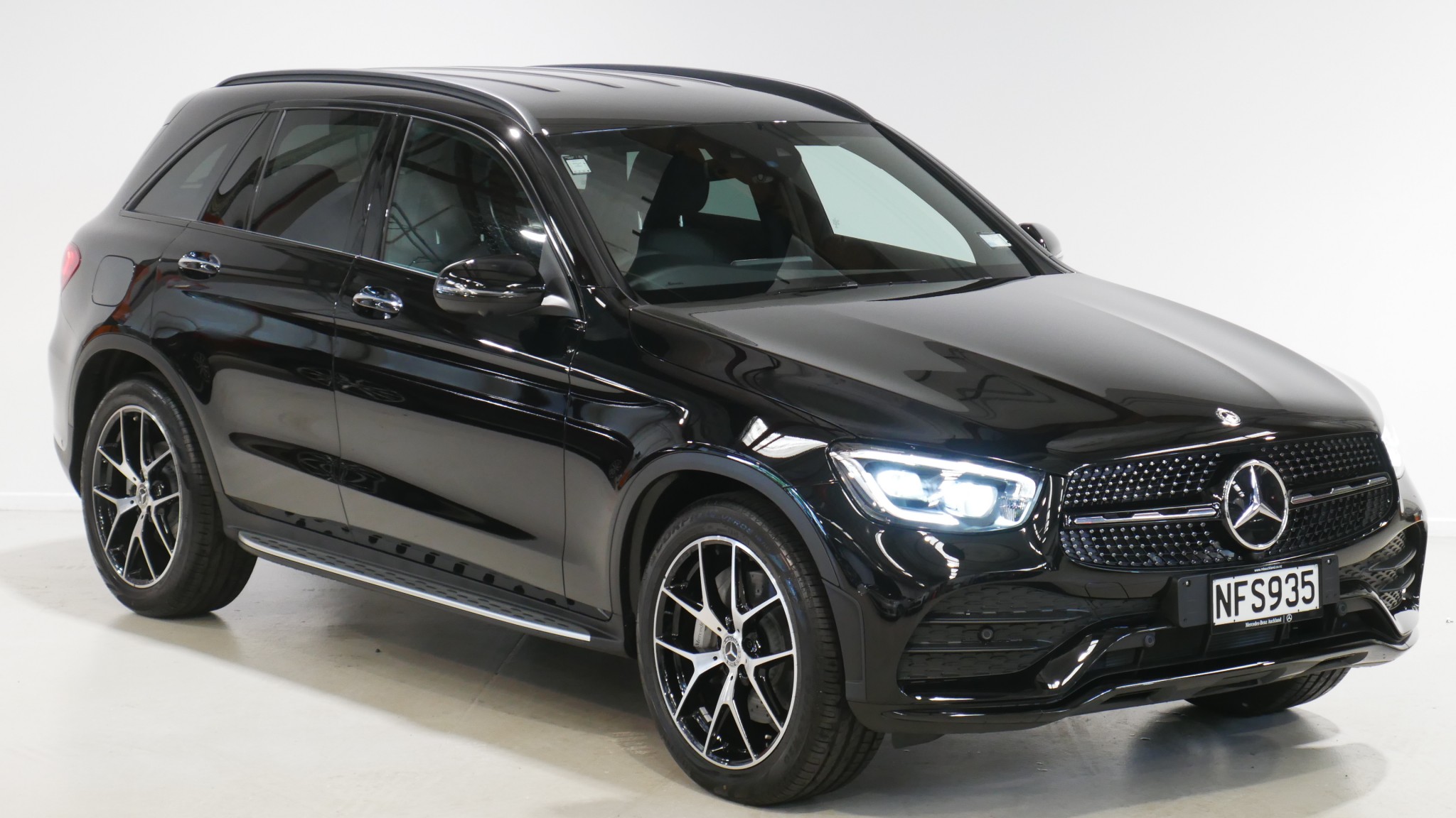 MercedesBenz GLC 300 2021 GLC300 4MATIC SUV