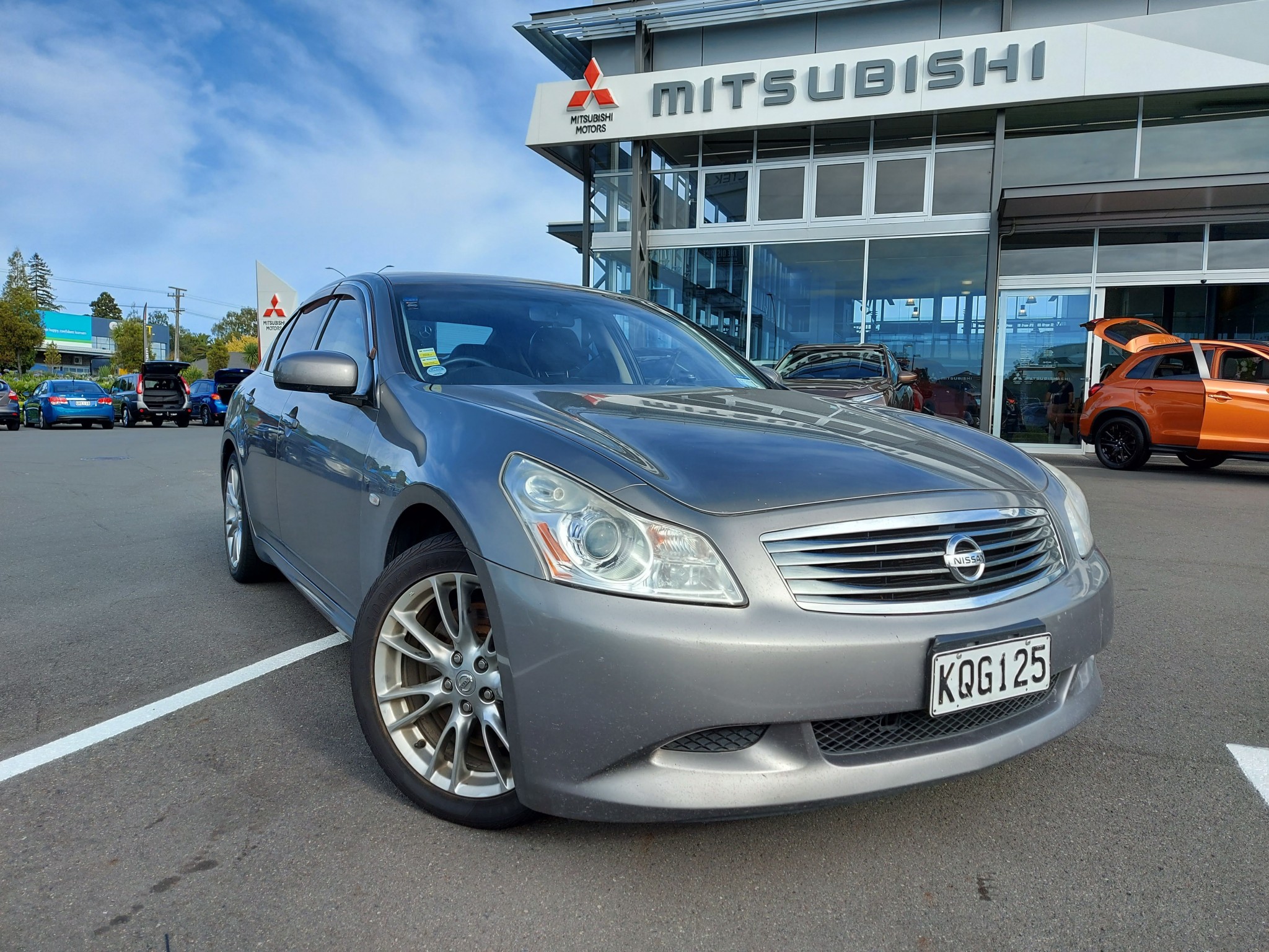 Nissan skyline 2008