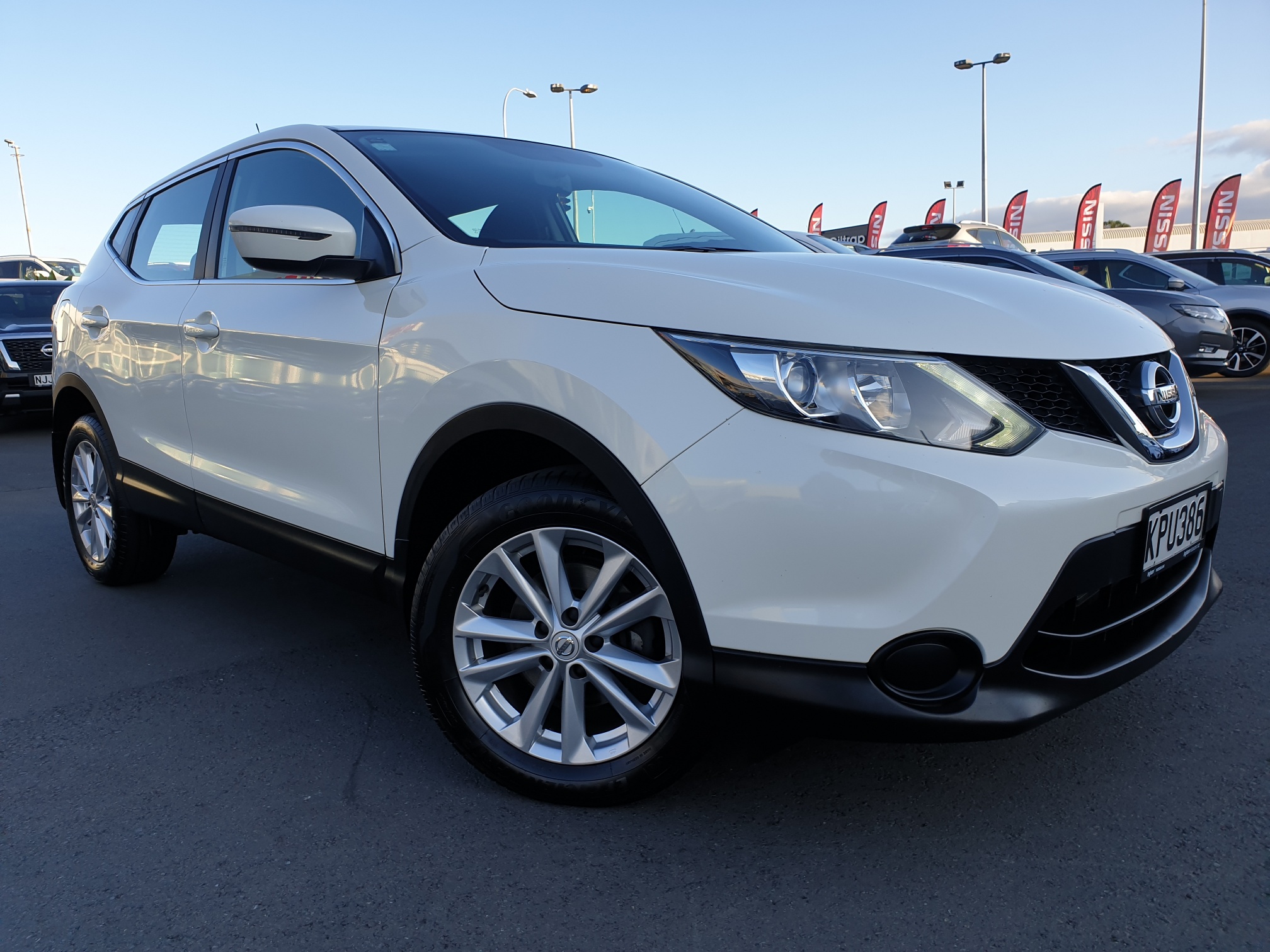 Nissan klo silver