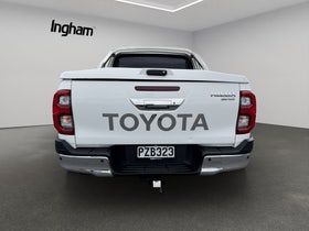 2023 Toyota Hilux | SR5 4WD Manual 2.8D | 29656 | 7