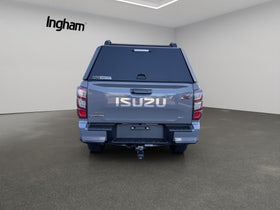 2025 Isuzu D-MAX | X-TERRAIN DOUBLE CAB | 30221 | 6