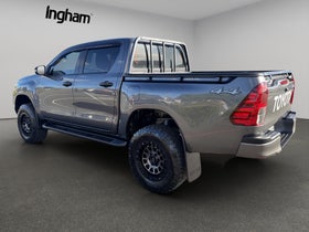 2022 Toyota Hilux | SR 4WD MANUAL 2.8D | 31306 | 6