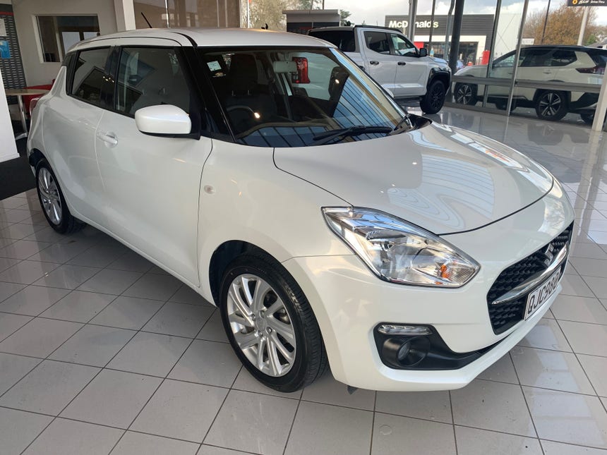 2023 Suzuki Swift | GL 1.2P/CVT | 27408 | 1