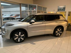 2025 Mitsubishi Outlander | VRX 2.5P/4WD/CVT | 27879 | 5