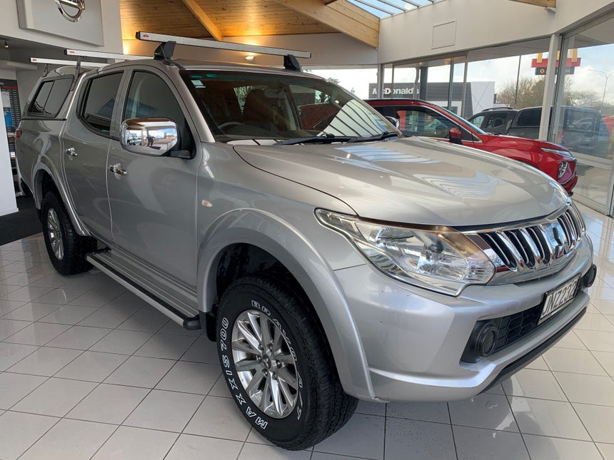 2016 Mitsubishi Triton | D/CAB GLXR 2.4D/5AT | 27884 | 1