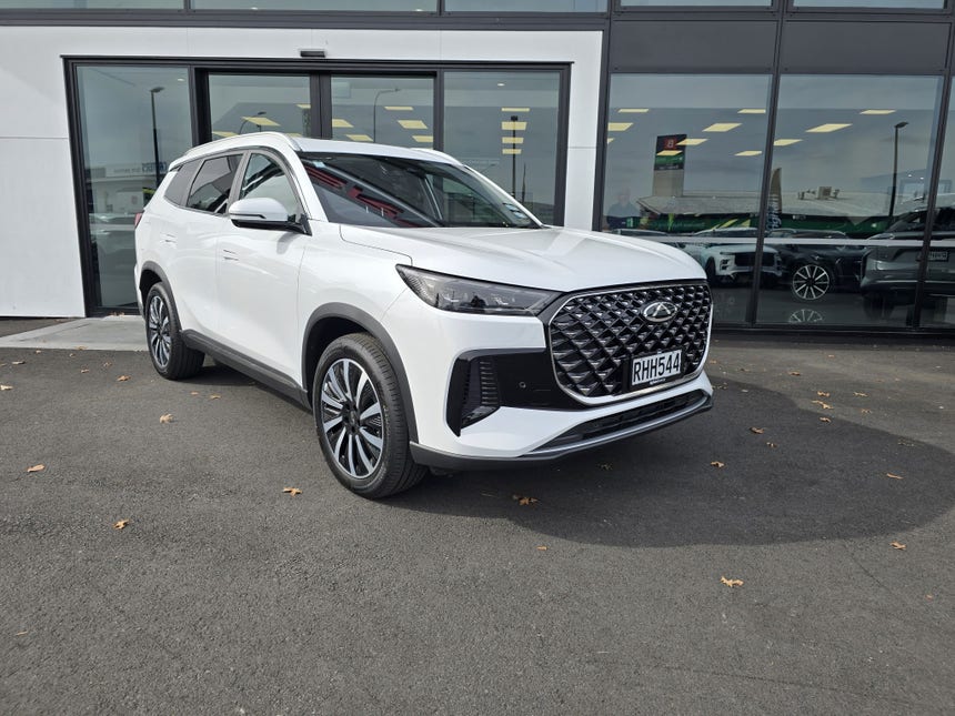 2025 Chery Tiggo 8 | ULTIMATE PHEV/7AT | 27933 | 1