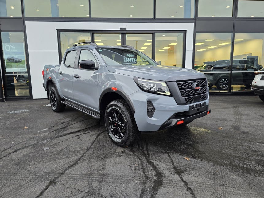 2025 Nissan Navara | PRO-4X 2.3D/4WD/7AT | 28770 | 1
