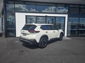 2025 Nissan X-Trail | N-TREK 2.5P/4WD/CVT | 29051 | 3