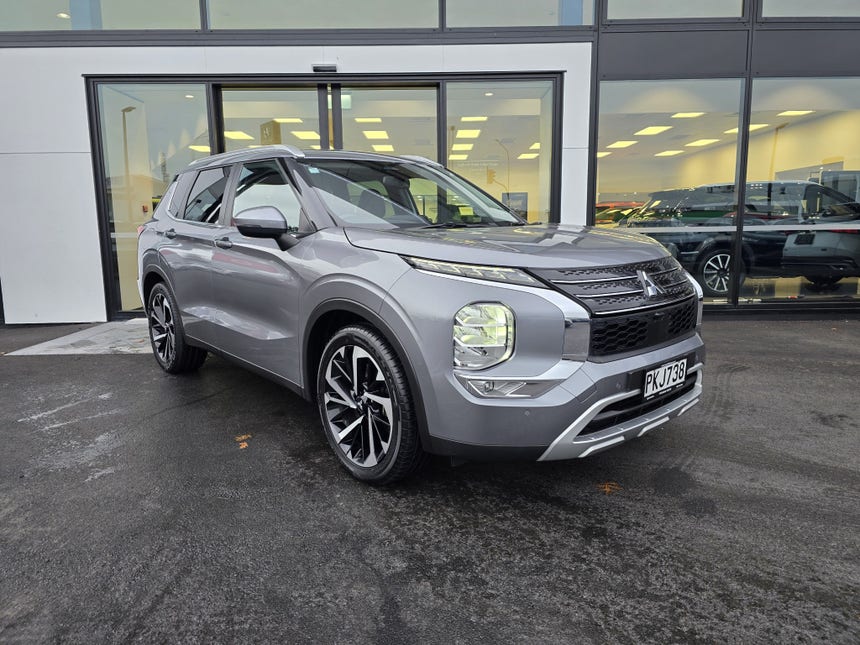 2022 Mitsubishi Outlander | XLS 2.5P/4WD/CVT | 27756 | 1