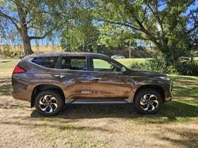 2026 Mitsubishi Pajero Sport | VRX 2.4D 4WD 8AT | 25847 | 2