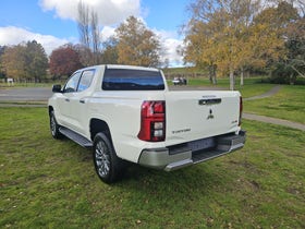 2026 Mitsubishi Triton | DC GLXR 4WD 6AT 2.4D | 26987 | 6