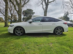 2025 Honda Civic | SR 2.0PEH/HD | 28541 | 7