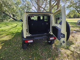 2026 Suzuki Jimny | 5-DOOR 1.5P/4WD/5MT | 30452 | 5