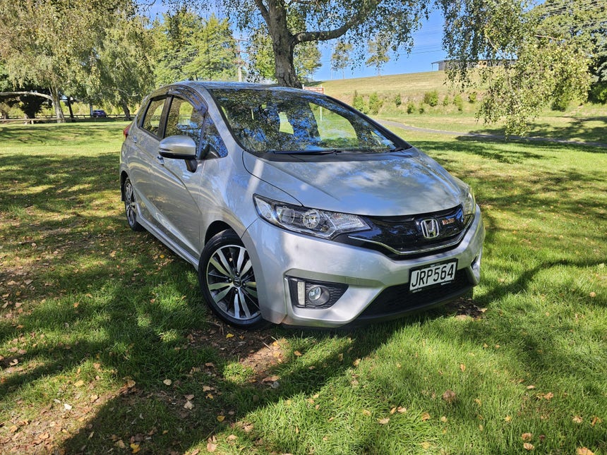2016 Honda Jazz | RS 1.5P/CVT/HA/5DR/5 | 30685 | 1