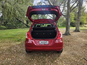 2016 Suzuki Swift | GLB 1.4P/5MT/HA/5DR/ | 30869 | 5