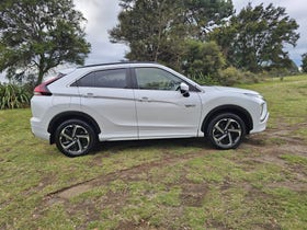 2022 Mitsubishi Eclipse Cross | VRX PHEV/4WD/AT | 31089 | 2