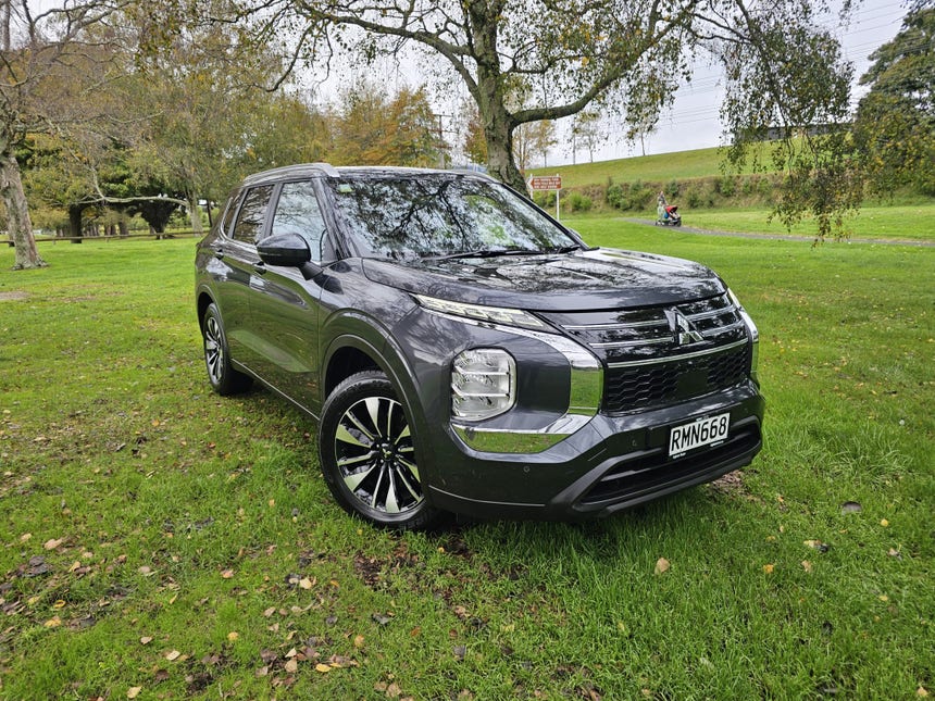 2025 Mitsubishi Outlander | LS 2.5P/CVT | 31252 | 1