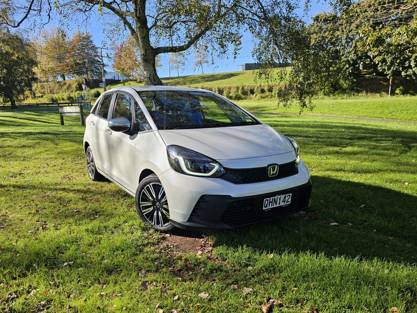 2023 Honda Jazz | E:HEV LUXE SPORT 1.5 | 31296 | 1