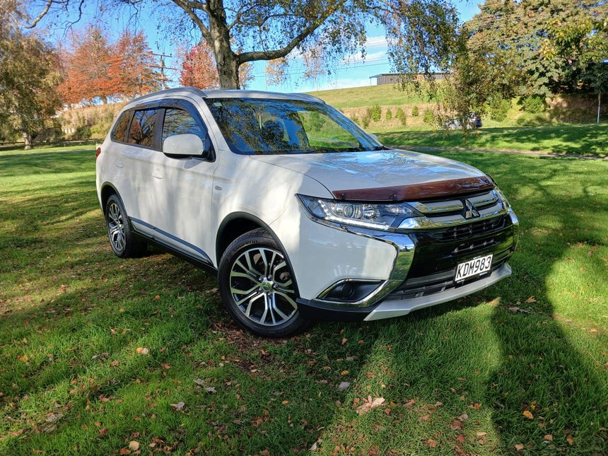 2016 Mitsubishi Outlander | LS 2.0P/CVT | 31382 | 1