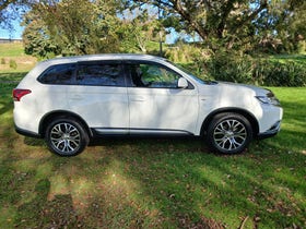 2016 Mitsubishi Outlander | LS 2.0P/CVT | 31382 | 4