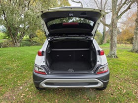 2022 Hyundai Kona | 2.0 LIMITED 2WD 2.0P | 31593 | 5