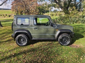 2022 Suzuki Jimny | JX 1.5P/4WD/5MT | 31749 | 2