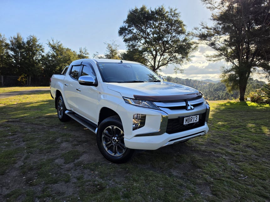2019 Mitsubishi Triton | DC GLXR 6AT 2.4D/4WD | 31795 | 1