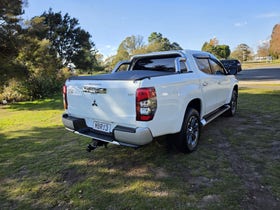 2019 Mitsubishi Triton | DC GLXR 6AT 2.4D/4WD | 31795 | 3