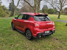 2018 Suzuki Swift | SPORT 1.4PT/6AT | 31871 | 6