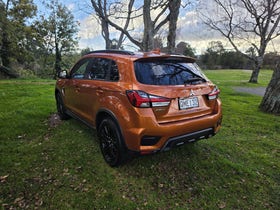 2024 Mitsubishi ASX | BLK 2.0P/CVT | 31927 | 7