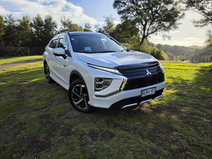 2025 Mitsubishi Eclipse Cross | VRX PHEV/4WD/AT | 31928 | 1