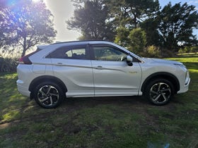 2025 Mitsubishi Eclipse Cross | VRX PHEV/4WD/AT | 31928 | 2