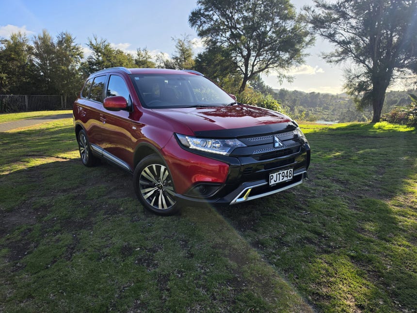 2022 Mitsubishi Outlander | LS 2.4P/CVT | 31930 | 1