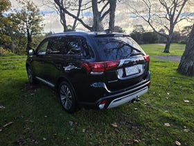 2021 Mitsubishi Outlander | LS 2.4P/CVT | 32050 | 7
