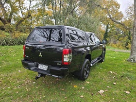 2022 Mitsubishi Triton | DC GLSB 4WD 6AT 2.4D | 32125 | 3