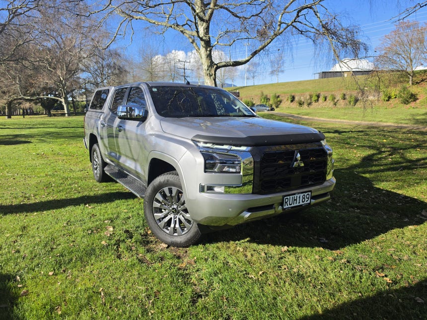 2024 Mitsubishi Triton | DC GLXR 6AT 2.4DT | 31900 | 1