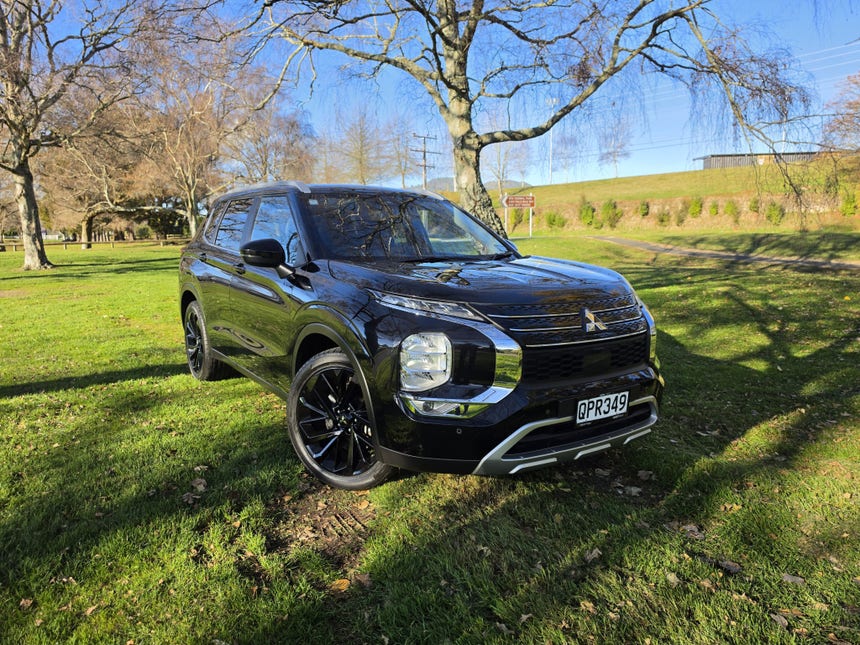 2024 Mitsubishi Outlander | XLS 2.5P/4WD/CVT | 32251 | 1