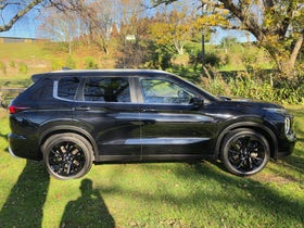 2024 Mitsubishi Outlander | XLS 2.5P/4WD/CVT | 32251 | 2