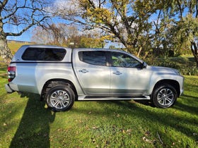 2022 Mitsubishi Triton | DC GLXR 6AT 2.4D/4WD | 32278 | 2