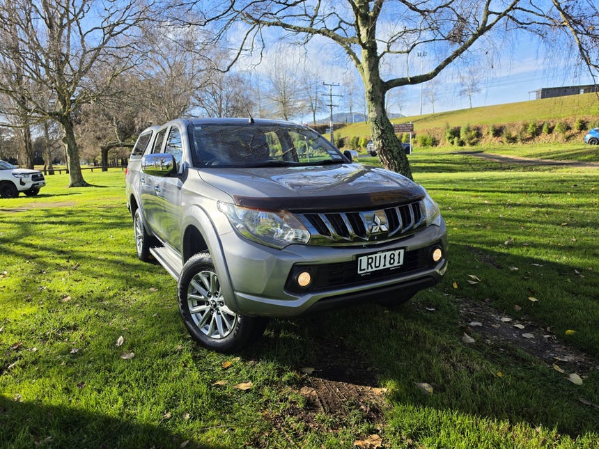 2018 Mitsubishi Triton | DC GLXR 5AT 2.4D/4WD | 32323 | 1