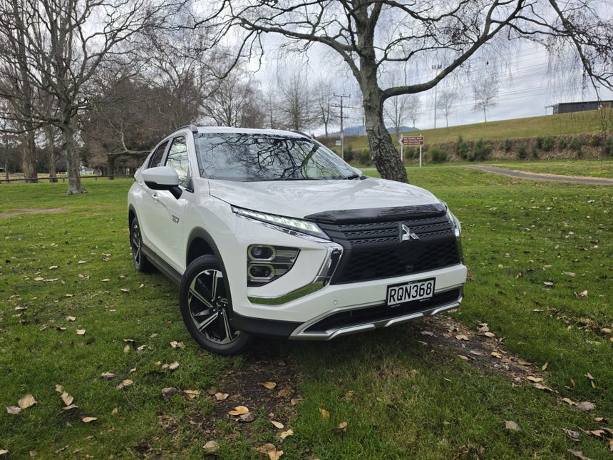 2026 Mitsubishi Eclipse Cross | XLS PHEV/4WD/AT | 32348 | 1