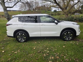 2026 Mitsubishi Outlander | LS 2.5P/CVT | 32347 | 2
