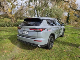 2026 Mitsubishi Outlander | LS 2.5P/CVT | 32369 | 3