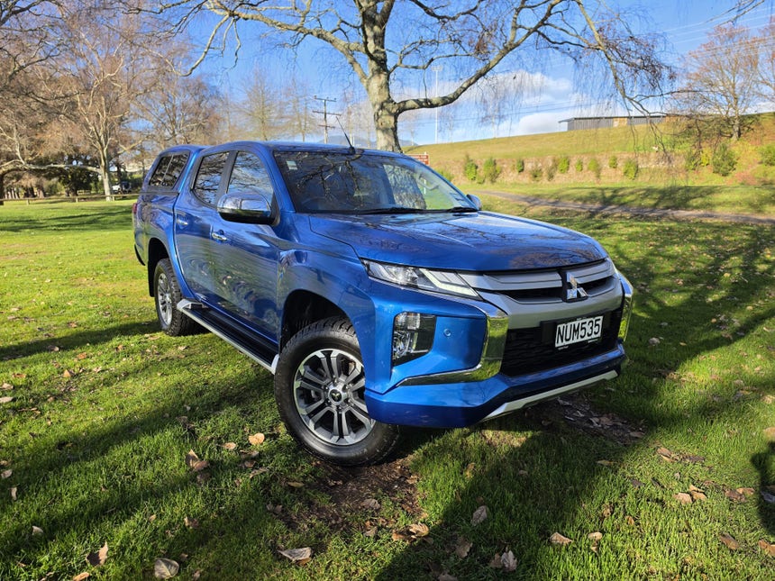 2022 Mitsubishi Triton | DC GLXR 6AT 2.4D/4WD | 32394 | 1