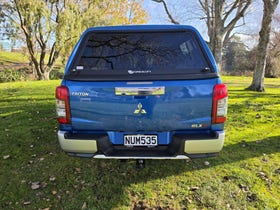 2022 Mitsubishi Triton | DC GLXR 6AT 2.4D/4WD | 32394 | 4