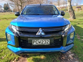 2022 Mitsubishi Triton | DC GLSB 4WD 6AT 2.4D | 32495 | 2